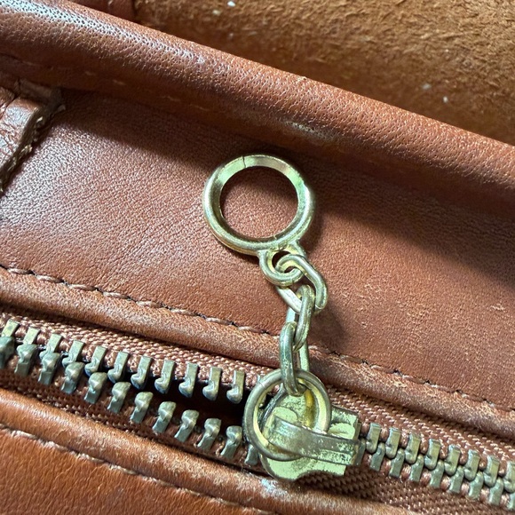 Coach legacy Shelburne Bag - Picture 9 of 15